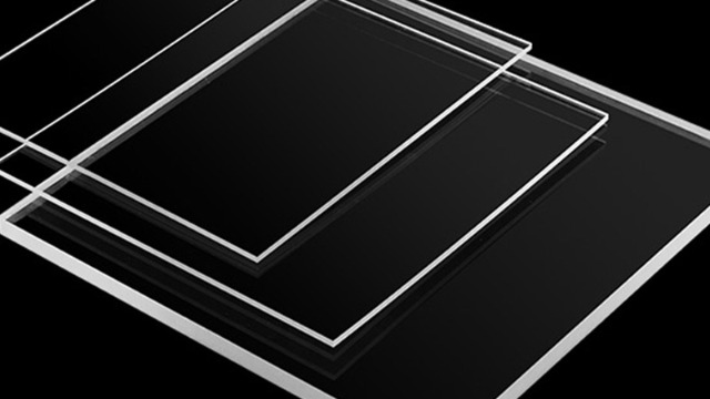 板材大揭秘：亚克力板与玻璃板的优劣势对比评估